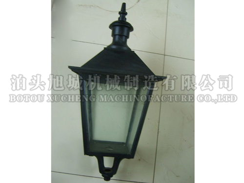 Cast aluminium large square lamp holder