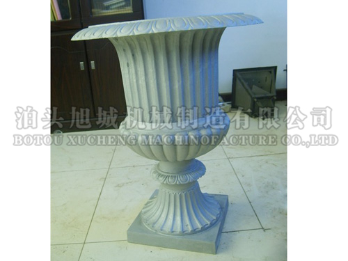 Cast aluminum pot